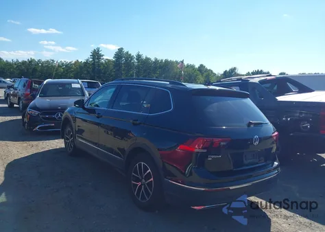 2021 Volkswagen Tiguan 2.0T Se/2.0T Se R-Line Black/2.0T Sel из США, поврежденный, VIN 3VV3B7AX0MM118968